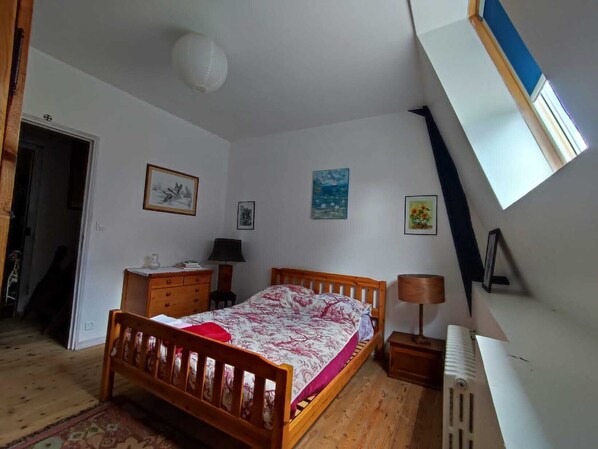 3 bedrooms, WiFi, bed sheets