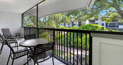 C-224 - End Unit with Private Views & Sleeps 6
