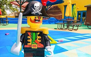 Children’s area - Vista Valley Vacay, 5-BD w Pool & Cinema (Lewisville)