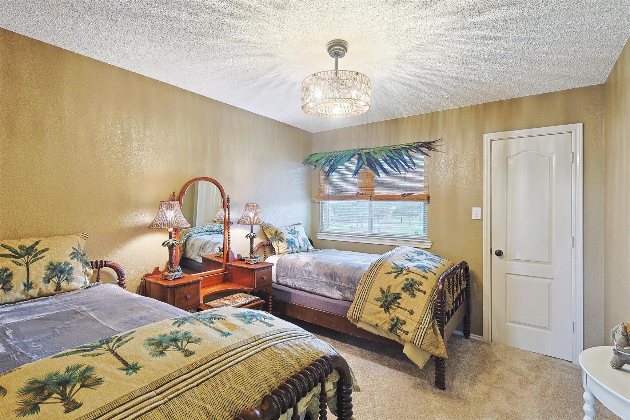 5 habitaciones, wifi y ropa de cama 