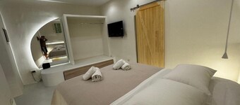 2-bedroom apartment with Jacuzzi in Ios