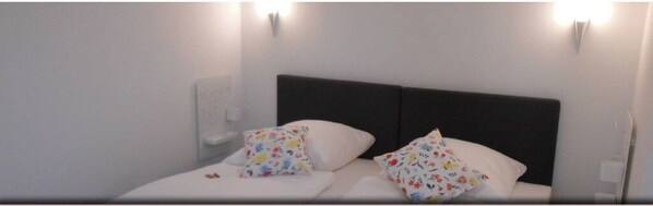 1 bedroom, WiFi, bed sheets