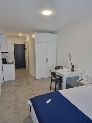 1 Schlafzimmer, Schreibtisch, kostenloses WLAN, Bettwäsche