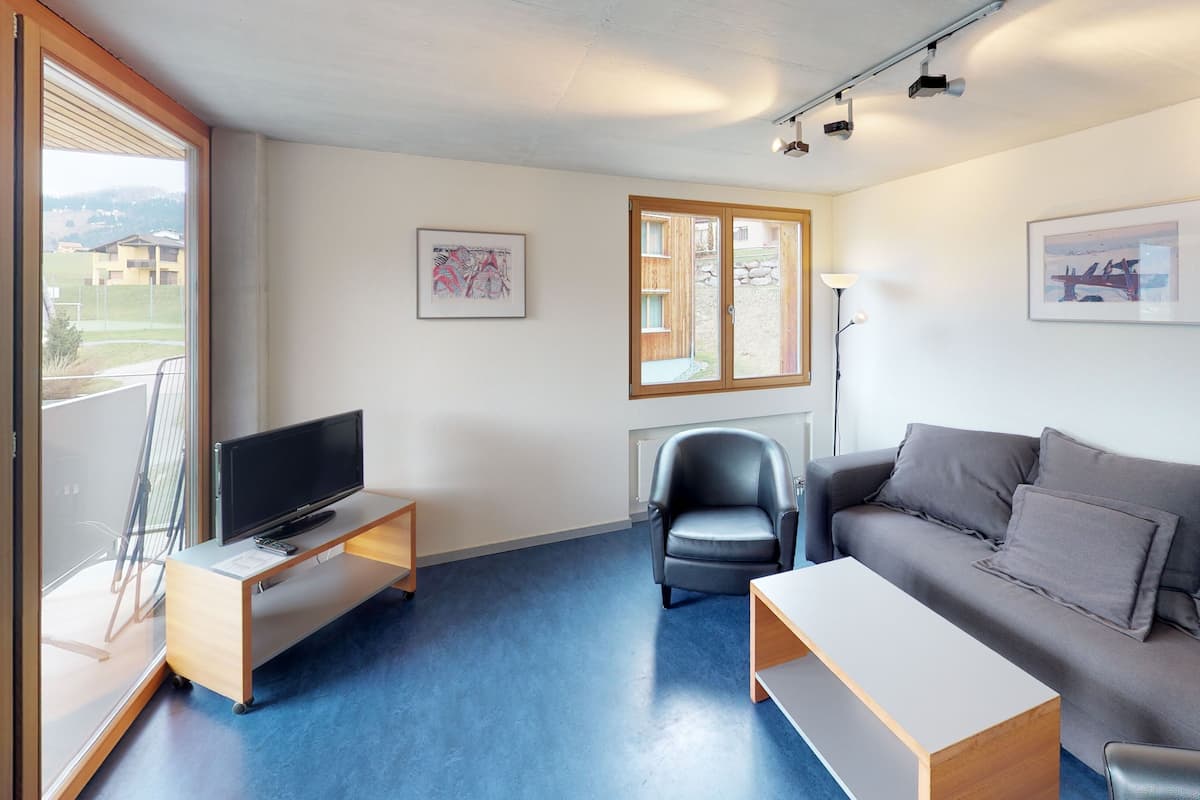 Apartment, 3 Bedrooms | Living area