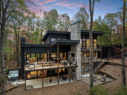 Cedar Mountain - Mountain Views, Hot Tub & Fire Pit