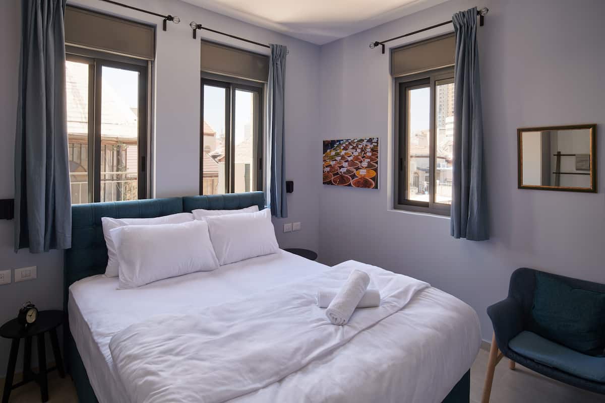2 bedrooms, in-room safe, desk, laptop workspace