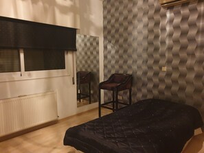 Villa - Beautiful Spacious House With Swimming Pool (Limassol)