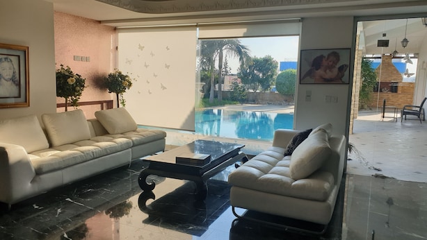 Villa | Living area - Beautiful Spacious House With Swimming Pool (Limassol)