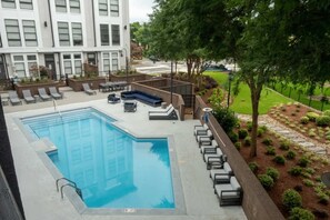 2 bedrooms - Uptown 1st Ward Corner Unit Superior 2BD Apt (Charlotte)