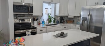 Cabana @ 2 Fish Inn Pool Side