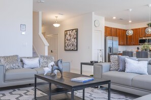 Smart TV - Disney Getaway! Private Pool & Themed Bedrooms. Book Now! #BV241 (Orlando)