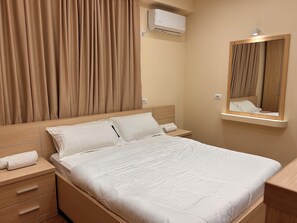 1 chambre, fer et planche à repasser, Wi-Fi, draps fournis