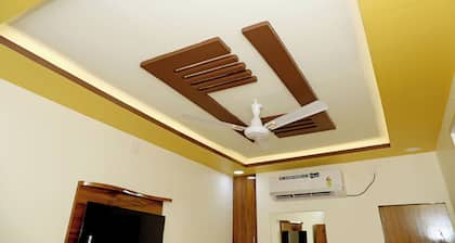 Radhe Krishna Hotel and Restaurant