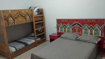 2 bedrooms, WiFi, bed sheets