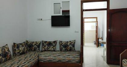 2-bedroom Apartment with WiFi SeaView 3
