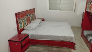 2 bedrooms, WiFi, bed sheets