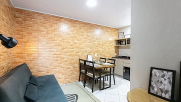Apartment | Living area | Flat-screen TV