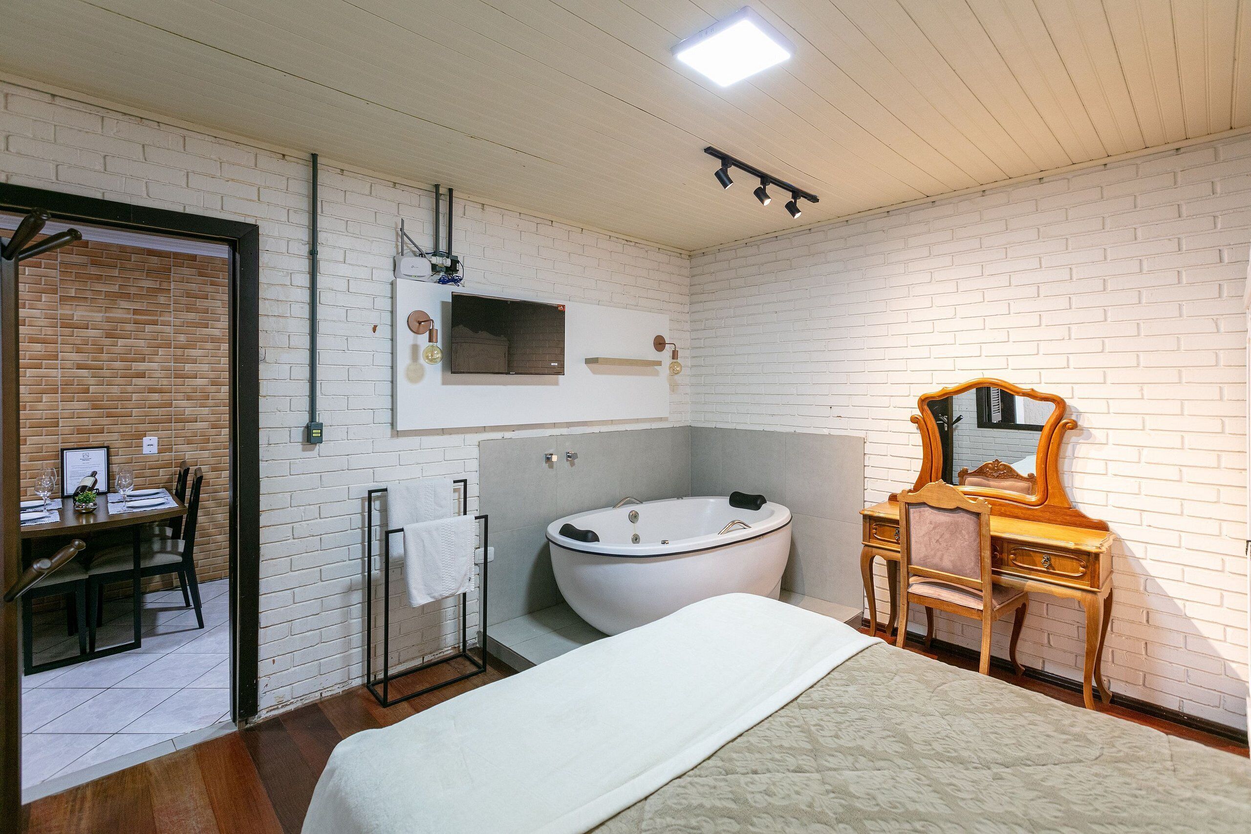 Apartment | Free WiFi, bed sheets
