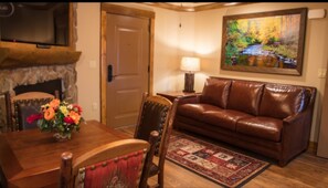 Televisor i llar de foc 