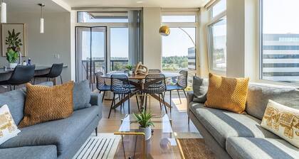 2BR | Lounge, Rooftop, Gym | Bellevue | Sophari C