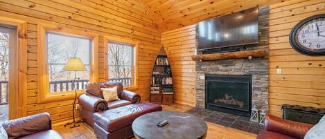 Smart TV, fireplace, DVD player, stereo