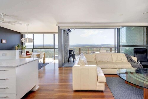 Family Villa, Ocean & Hinterland Views, Pool, Spa