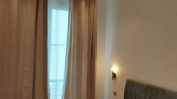 2 chambres, fer et planche à repasser, lit parapluie, Wi-Fi gratuit