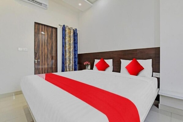 Classic Double Room | Soundproofing - FabHotel Angan (Udaipur)