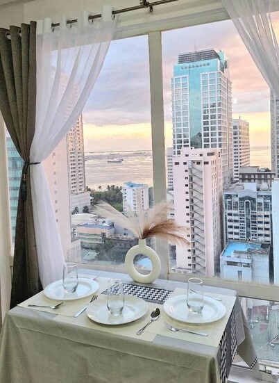 Yhen Airbnb Manila