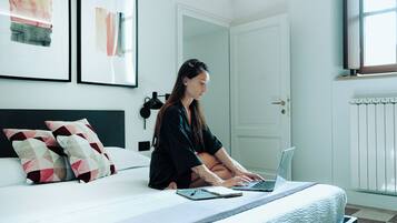 1 chambre, bureau, Wi-Fi, draps fournis