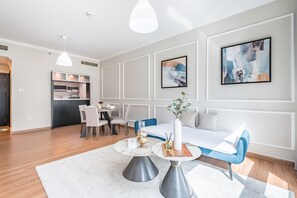 Interior - Inviting 1BR in Marina Quay West, Dubai Marina by Deluxe Holiday Homes (Dubai)
