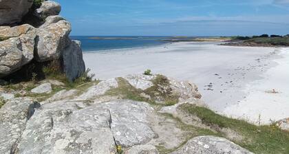 Le petit moulin de Kerloroc, un havre de paix avec piscine, pour les amoureux.