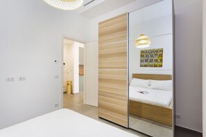 Bügeleisen/Bügelbrett, kostenloses WLAN, Bettwäsche