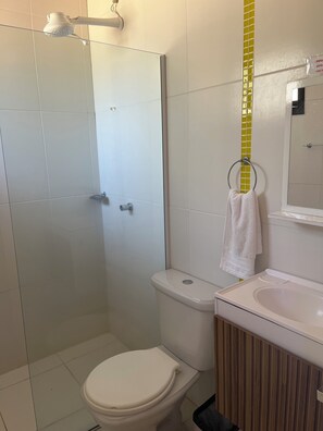 Basic Double Room, Lagoon View | Bathroom - Pousada toca do tuca (Vargem)