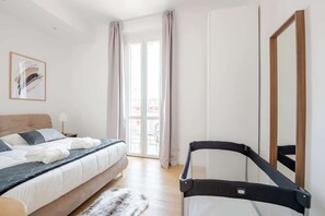 2 habitaciones, tabla de planchar con plancha, wifi y ropa de cama 