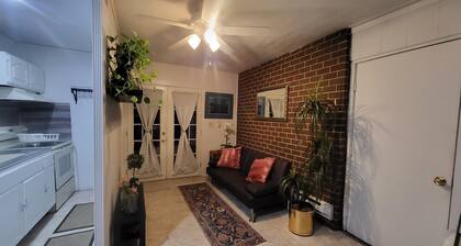 Charming 1-bedroom apartment ,living room, Kitchen, Dining, Bathroom, Patio etc
