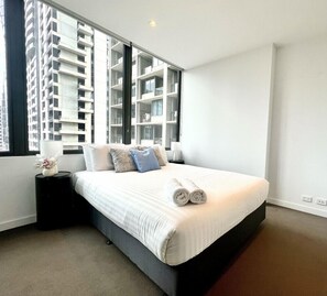 2 bedrooms, desk, iron/ironing board, travel cot