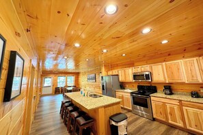 Fridge, microwave, oven, stovetop - Newly Built 5BD Lodge w/ Theater! Hot Tub + GAMES (Pigeon Forge)