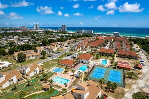 Exterior - Vitamin Sea: 2BR / 2BA - Beautiful condo walking distance to the beach! (Panama City Beach)