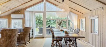 Cozy cottage just 200 m from the beach