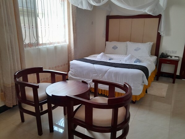 Executive Double Room | Desk, laptop workspace, free WiFi - KIBO PEAK PALACE HOTEL (Morogoro)