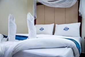 Executive Double Room | Desk, laptop workspace, free WiFi - KIBO PEAK PALACE HOTEL (Morogoro)