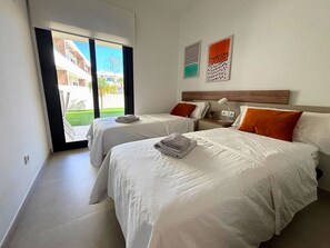 2 bedrooms, iron/ironing board, free WiFi, bed sheets - Mediterranean Gardens 19: Garden with pool views (Torrevieja)