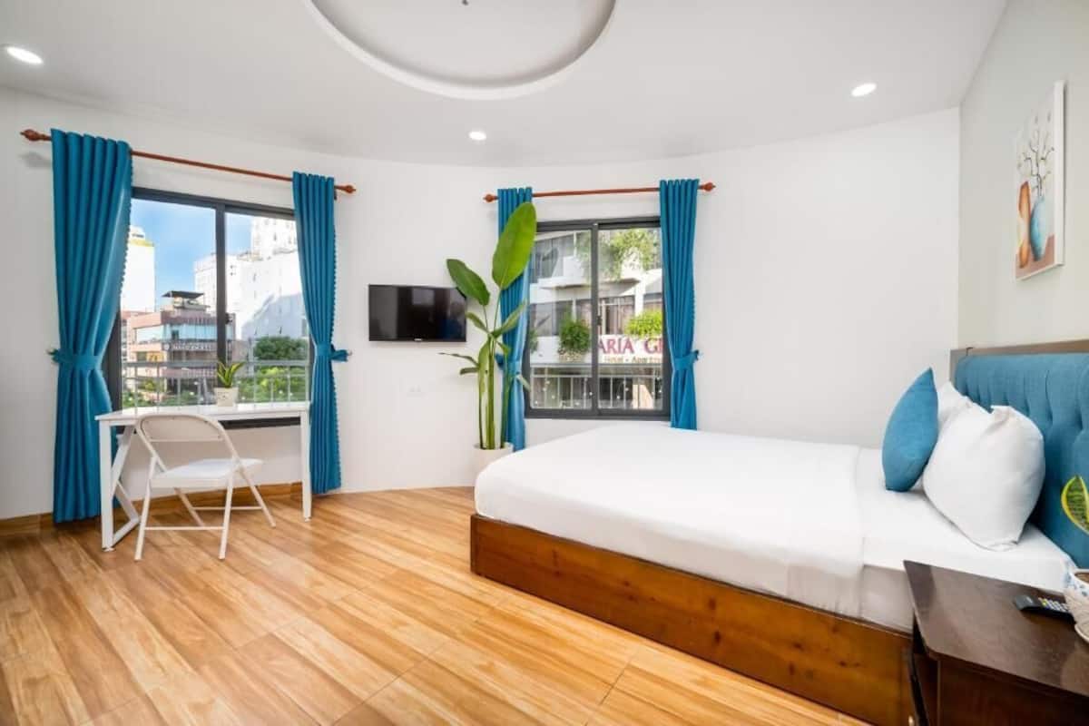 Deluxe Double Room | 高档床上用品、迷你吧、客房内保险箱、遮光窗帘
