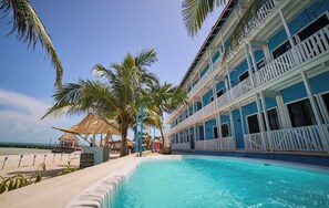 Outdoor pool - El Faro Beach Front by ÓOL Hotels (Isla Holbox)
