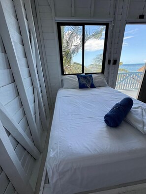 Free WiFi, bed sheets - El Faro Beach Front by ÓOL Hotels (Isla Holbox)