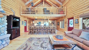 Smart TV, fireplace, DVD player, books