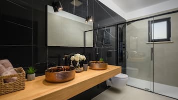 House, Smoking | 5 bedrooms