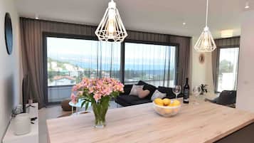 Villa, para fumadores | 2 habitaciones
