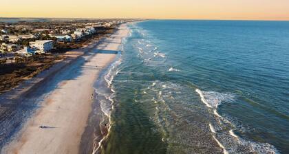 Orange Oasis - Cozy up this holiday season!